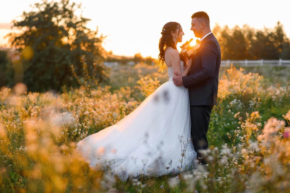 How to Grow Seasonal Wedding Business